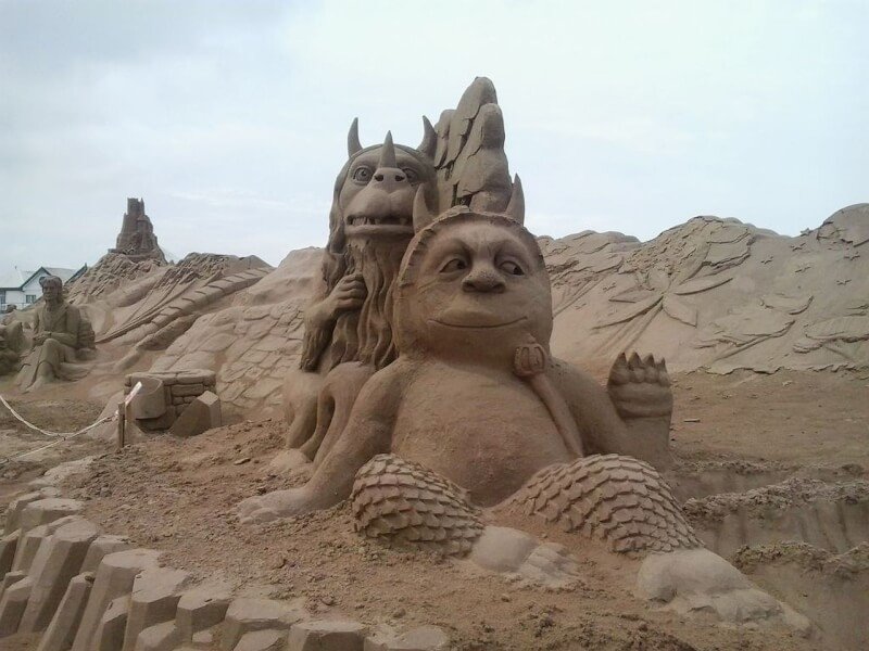 How To Build The Perfect Sandcastle In Florida